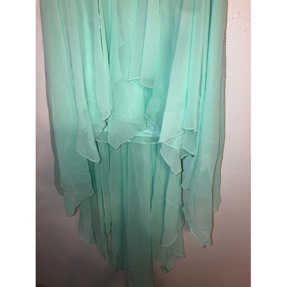Mint homecoming dress 👗👠 - Picture 2 of 3